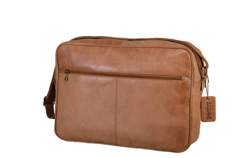 Zip top leather laptop bag tan