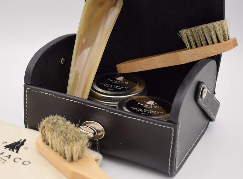 Leather case, cream polish, shoe brush, polish cloth, shoe horn