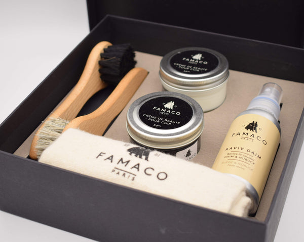 Presentation box, cream polish, shoe brush, polish cloth, shoe horn, suede spray